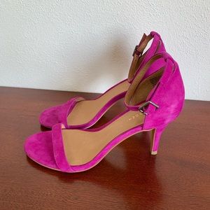 NWOT Halogen Audrey Ankle Strap Sandals